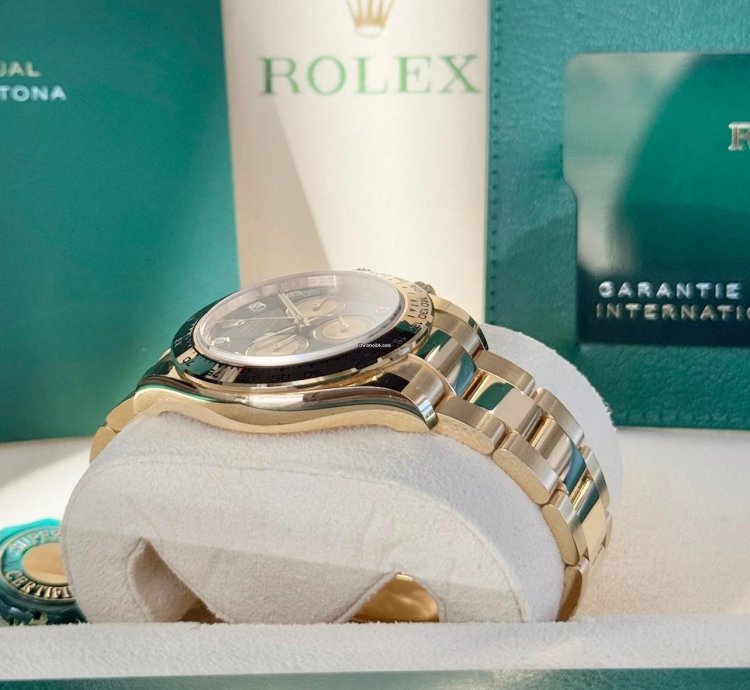 Rolex Daytona Cosmograph Daytona Yellow Gold Black Diamond Dial 2023