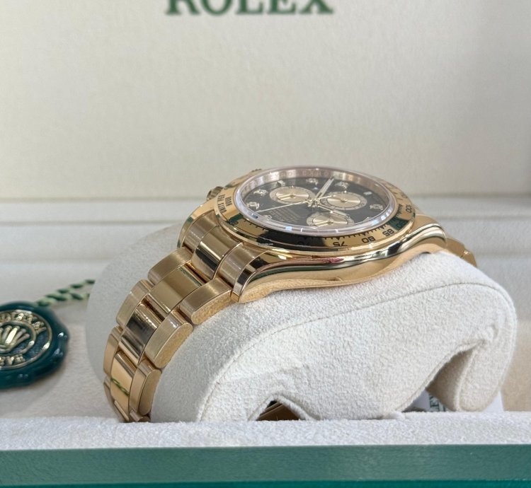 Rolex Daytona Cosmograph Daytona Yellow Gold Black Diamond Dial 2024
