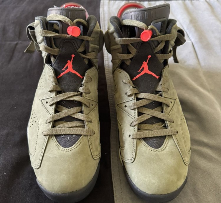 Air Jordan 6 Retro Travis Scott Olive