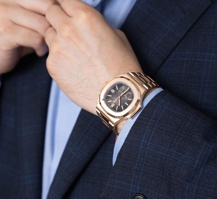 Patek Philippe Nautilus 5980 1r-001 18k Rose Gold Black Dial 40 Mm