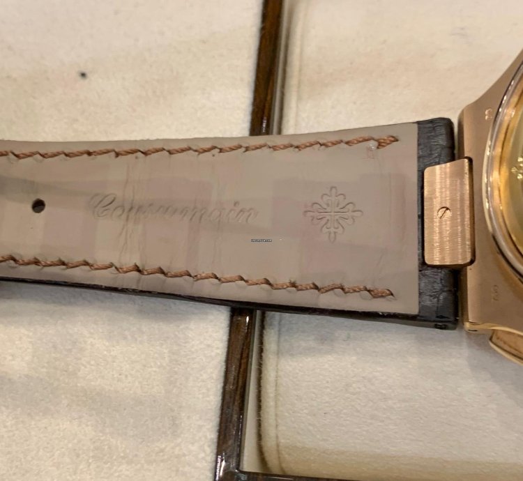 Patek Philippe Nautilus 5980 1r-001 Chocolate 2011 Extrait Archive
