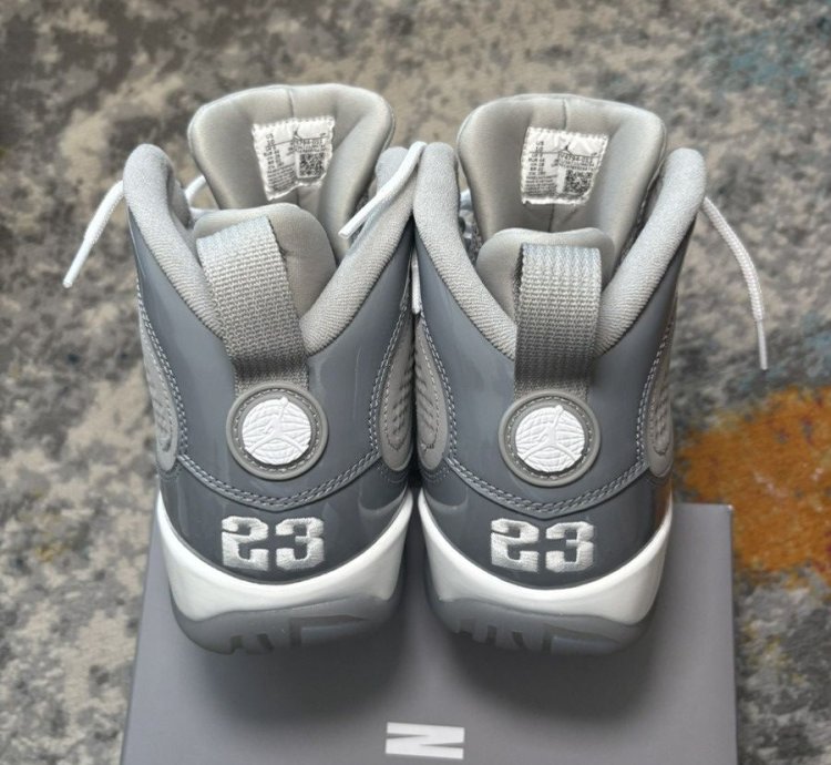 Air Jordan 9 Cool Grey Size 10