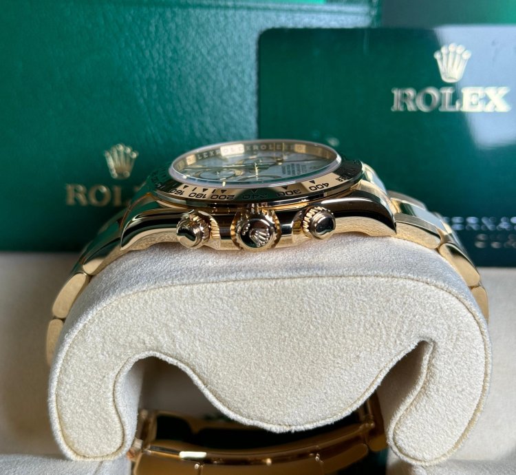 Rolex Daytona Cosmograph Daytona Yellow Gold White 2024 New