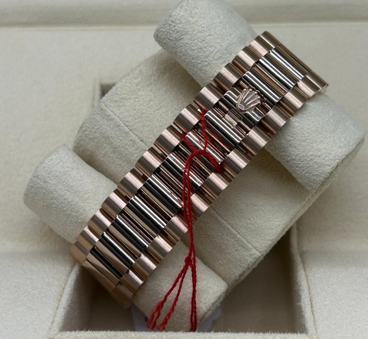 Rolex Day-date 40 Eisenkiesel Baguette Dial - 18 Kt Rose Gold - Ref 228245rbr - Unworn 2022