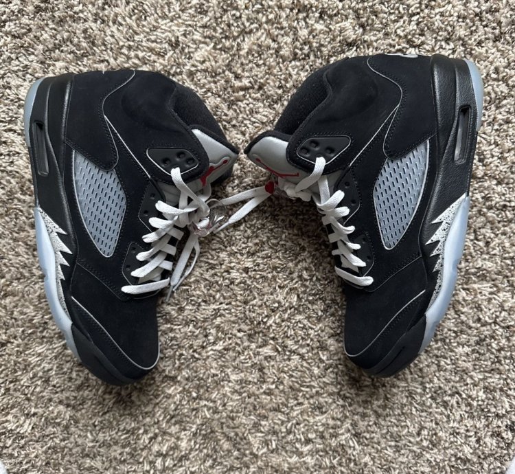 Air Jordan Black Metallic 2025