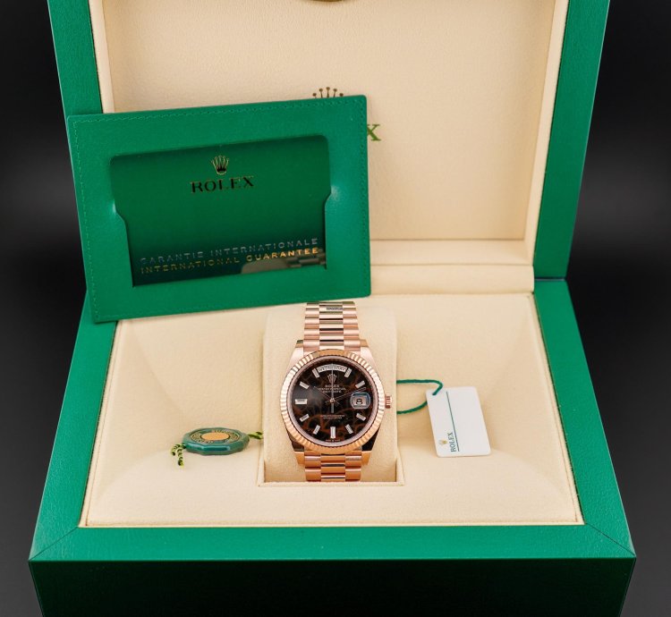 Rolex Day-date 40 Eisenkiesel Dial 228235