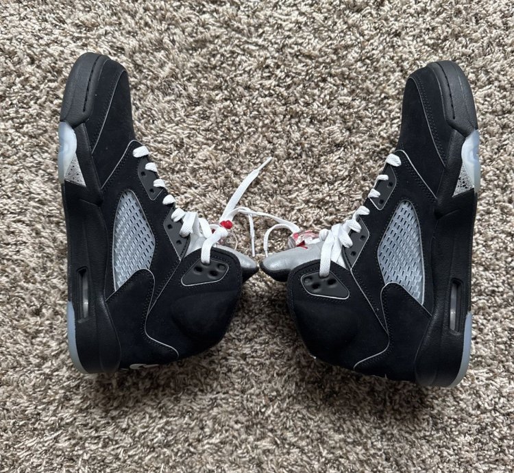 Air Jordan Black Metallic 2025