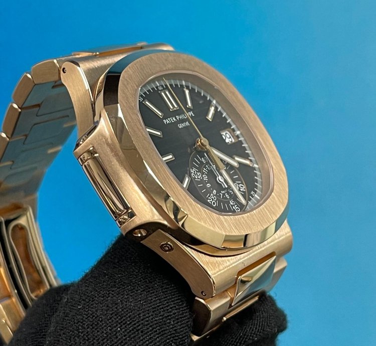 Patek Philippe Nautilus 5980 1r-001 Rose Gold Black Nautilus