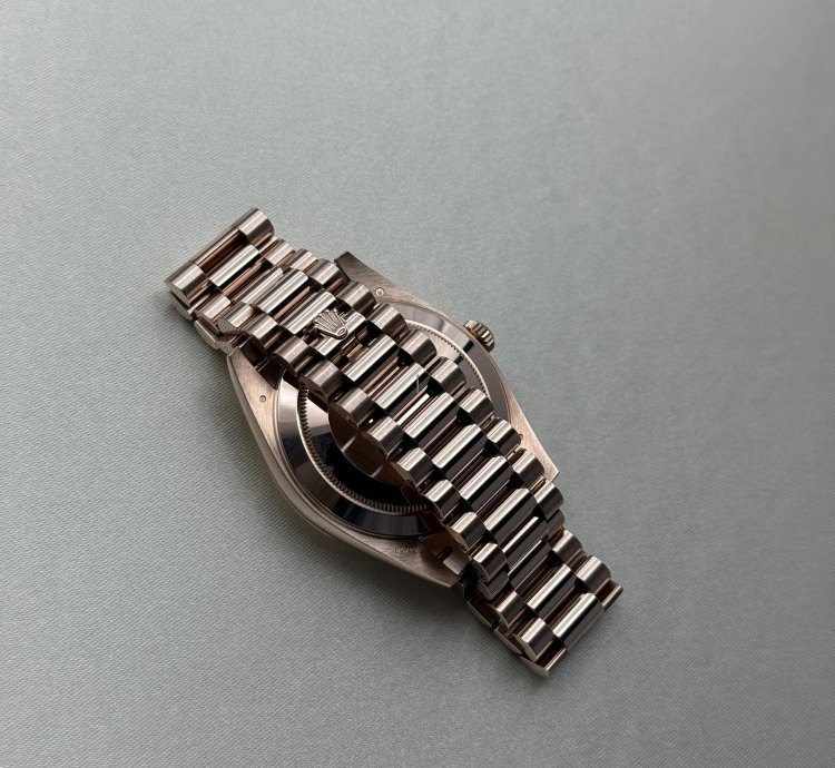 Rolex Day-date 40 Eisenkiesel Dial 228235-0045