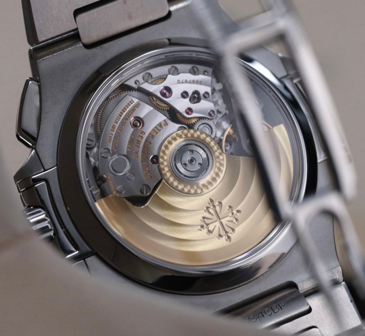 Patek Philippe Nautilus 5980 Complete Set Gradient Blue Dial Steel Bracelet 5980 1a-001 Steel