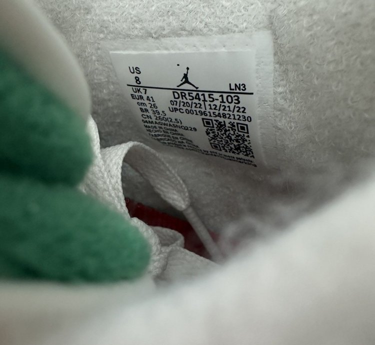 Air Jordan Nike Sb Pine Green 4