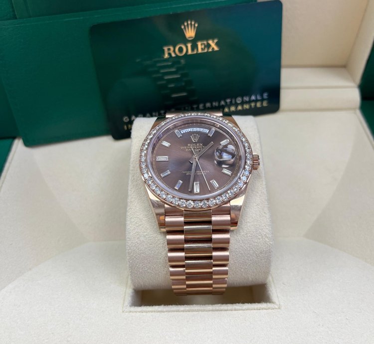Rolex Day-date 40 Everose Gold Day-date 40-diamond Bezel-chocolate Baguette Dial-president 228345rbr