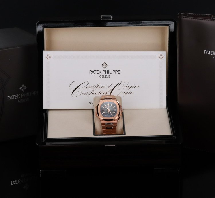 Patek Philippe Nautilus 5980-1r Discontinued 40mm Rose Gold Black Dial Full Set - Old Clasp