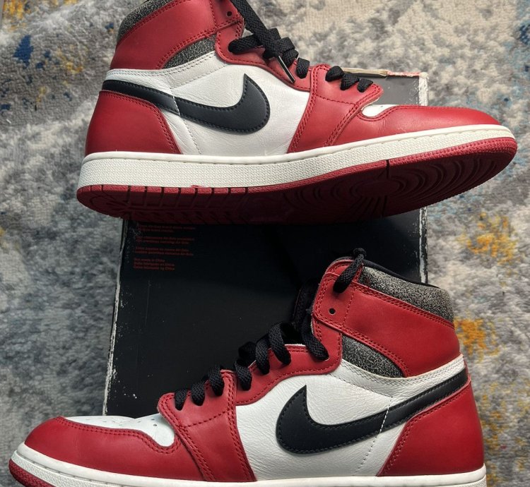 Air Jordan Retro 1 Chicago Lost And Found Size 11 5