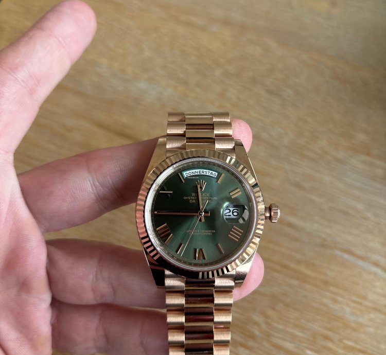 Rolex Day-date 40 Everose Gold Green Olive Dial 228235
