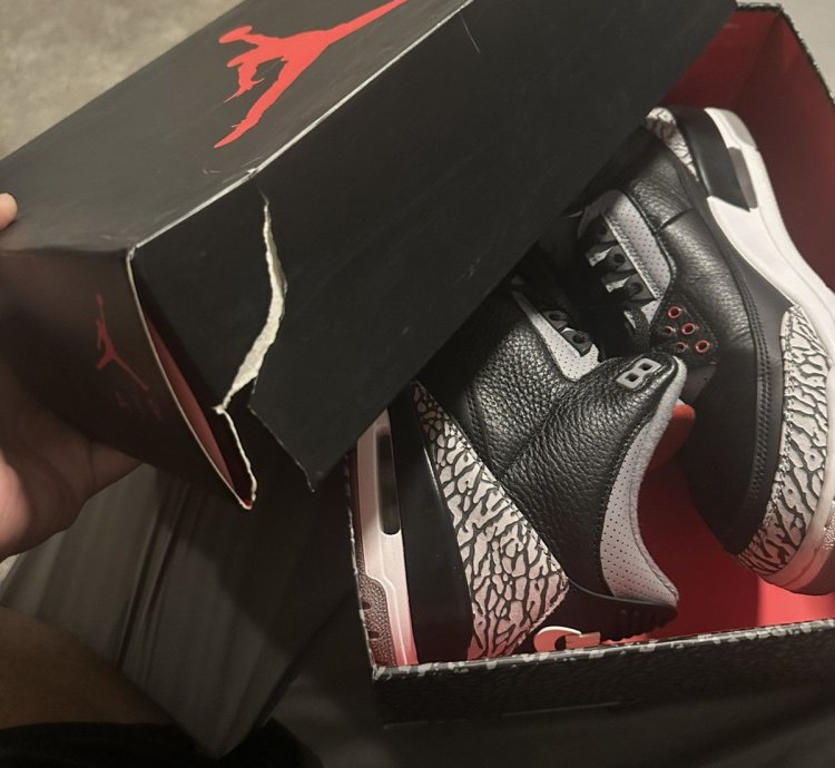 Air Jordan Retro 3 Og Black Cement 2018 Last Price Drop