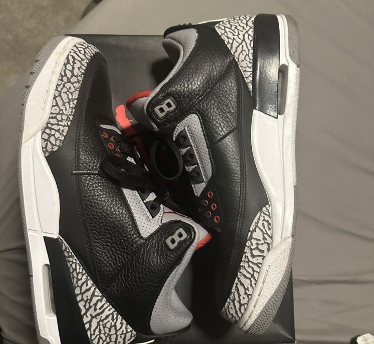 Air Jordan Retro 3 Og Black Cement 2018 Last Price Drop