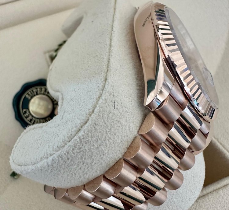 Rolex Day-date 40 Everose Sundust 2022 Ungetr Orig Papiere Sofort Verf Gbar