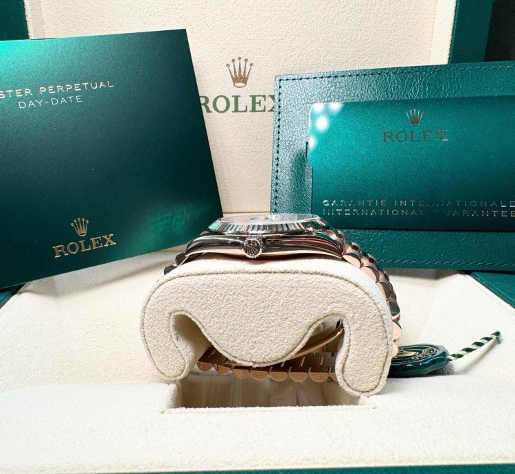 Rolex Day-date 40 Everose Sundust Baguette 12 2024 Neu Und Ungetragen Full Set