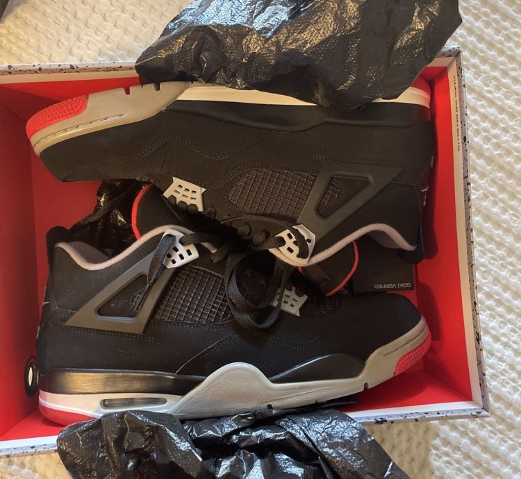 Air Jordan Retro 4 Bred Size 14