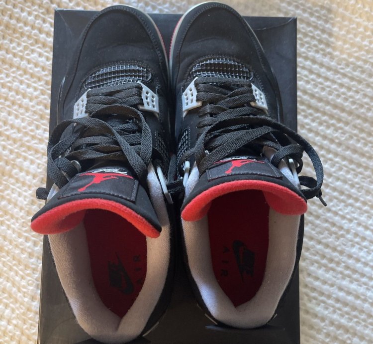 Air Jordan Retro 4 Bred Size 14
