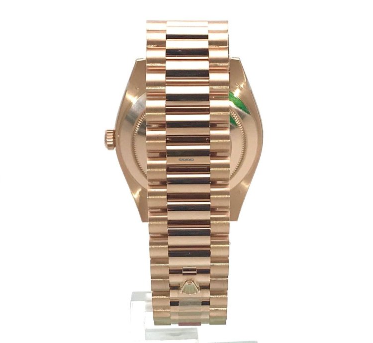 Rolex Day-date 40 Everose-gold Sundust