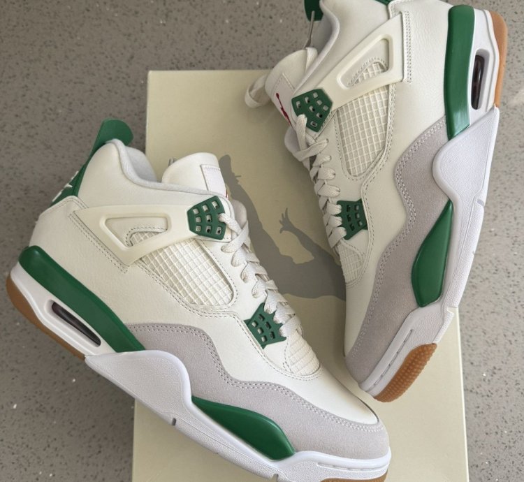 Air Jordan Retro 4 Sb Pine Green