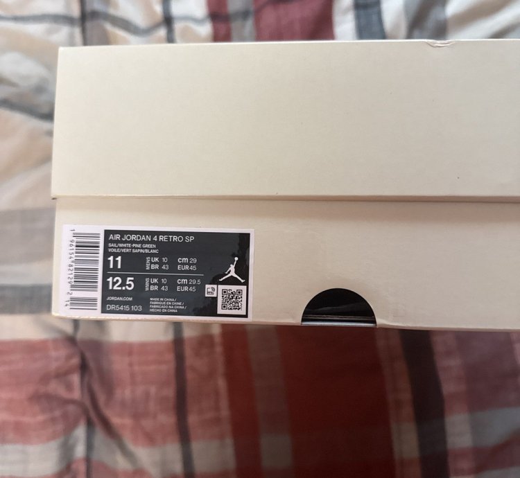 Air Jordan Retro 4 Sb Pine Green