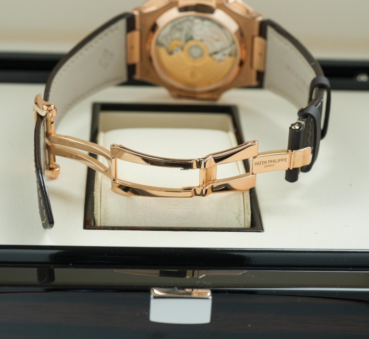 Patek Philippe Nautilus 5980r-001 Brown Chrono Rose Gold Complete Set