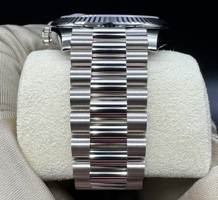 Rolex Day-date 40 Factory Paved Diamond Sapphire Dial Unworn