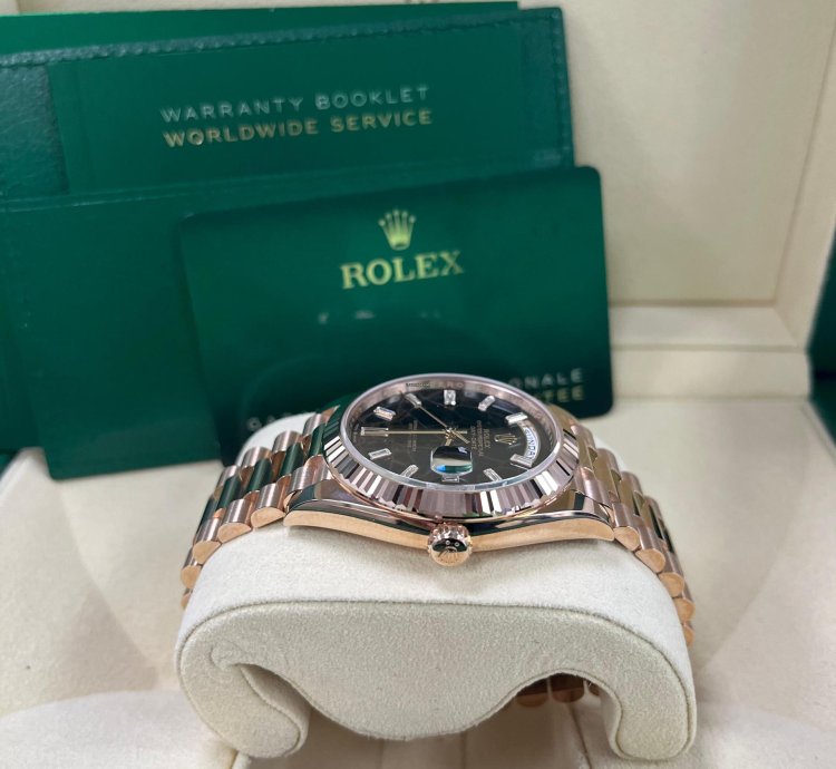 Rolex Day-date 40 Fluted Bezel - Eisenkiesel Diamond Dial - President Bracelet