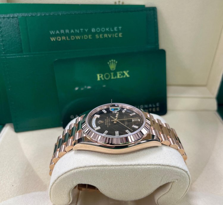 Rolex Day-date 40 Fluted Bezel - Eisenkiesel Diamond Dial - President Bracelet