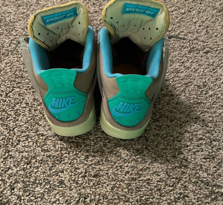 Air Jordan Retro 4 Union La Taupe Haze