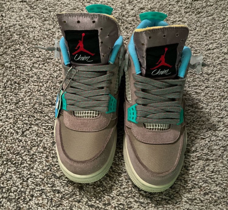 Air Jordan Retro 4 Union La Taupe Haze
