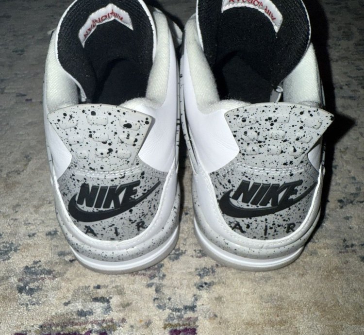 Air Jordan Retro 4 White Cement Sz 10 5