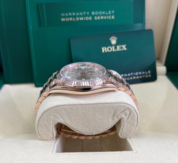 Rolex Day-date 40 Fluted Bezel Sundust Baguette Diamond Dial President Bracelet 228235