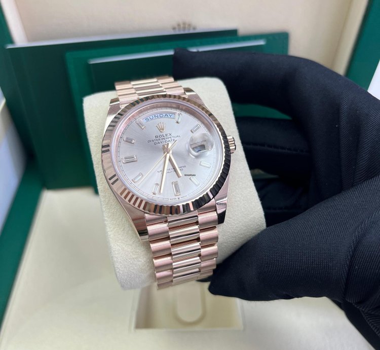Rolex Day-date 40 Fluted Bezel Sundust Baguette Diamond Dial President Bracelet 228235