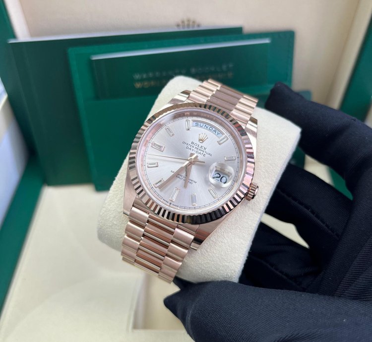 Rolex Day-date 40 Fluted Bezel Sundust Baguette Diamond Dial President Bracelet 228235