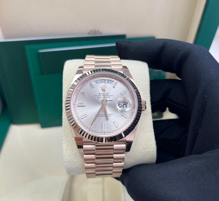 Rolex Day-date 40 Fluted Bezel Sundust Baguette Diamond Dial President Bracelet 228235