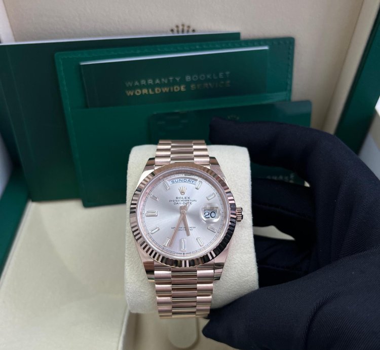 Rolex Day-date 40 Fluted Bezel Sundust Baguette Diamond Dial President Bracelet 228235