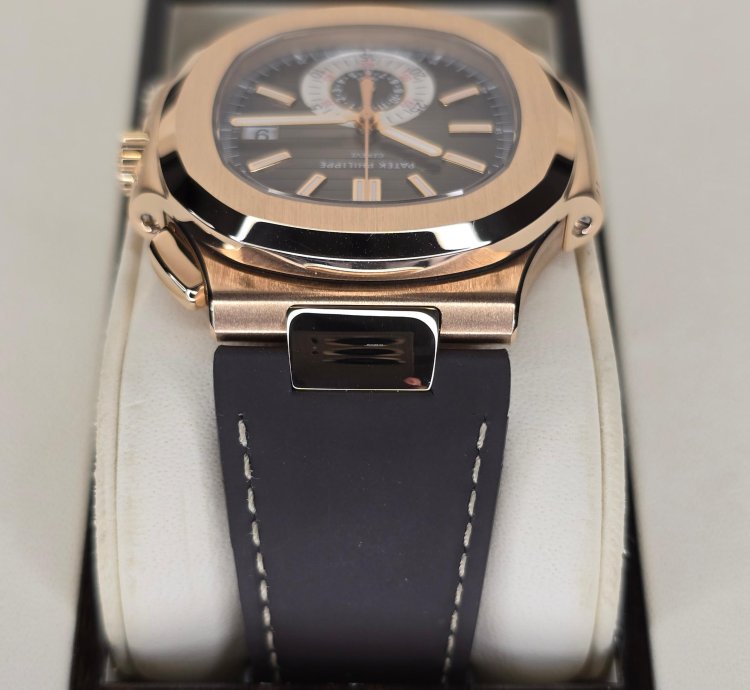 Patek Philippe Nautilus 5980r-001 Flyback Chrono Mint