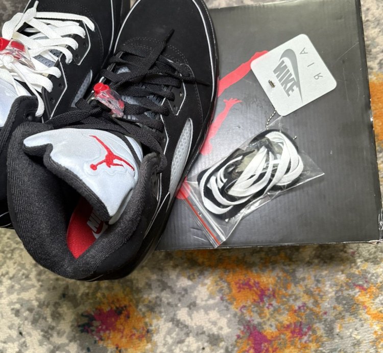 Air Jordan Retro 5 Metallic Black Reimagined Size 10