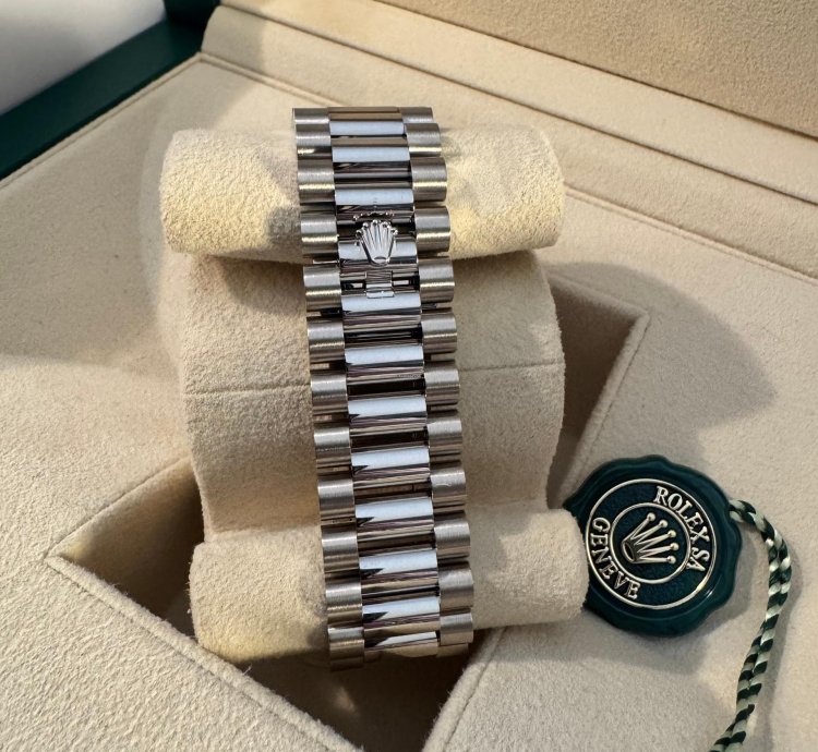 Rolex Day-date 40 Full Link Full Set Neu Ungetragen