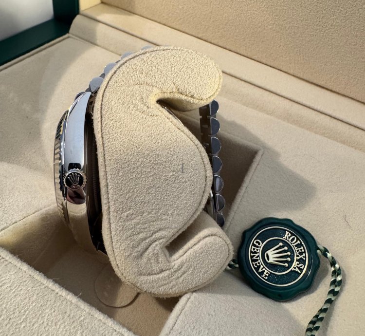Rolex Day-date 40 Full Link Full Set Neu Ungetragen