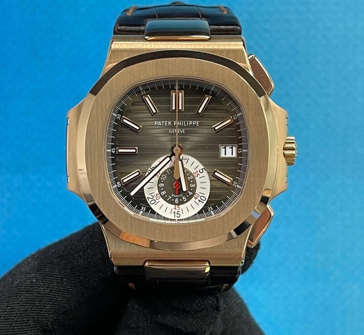 Patek Philippe Nautilus 5980r-001 Rose Gold Brown Nautilus