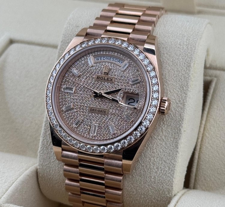 Rolex Day-date 40 Full Rose Gold Diamond-paved Dial Diamond Bezel