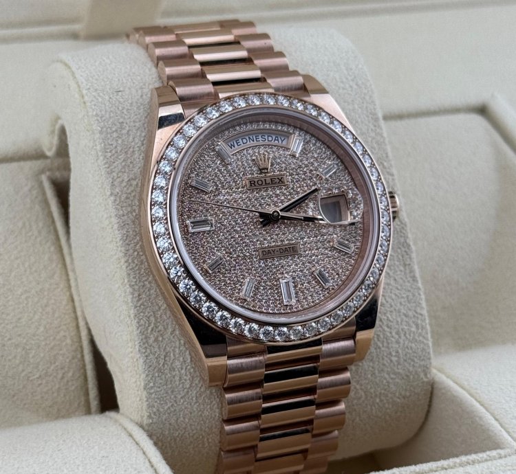 Rolex Day-date 40 Full Rose Gold Diamond-paved Dial Diamond Bezel
