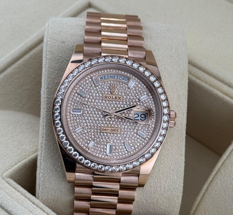 Rolex Day-date 40 Full Rose Gold Diamond-paved Dial Diamond Bezel
