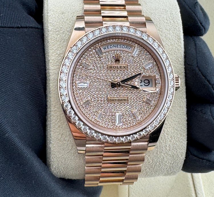 Rolex Day-date 40 Full Rose Gold Diamond-paved Dial Diamond Bezel