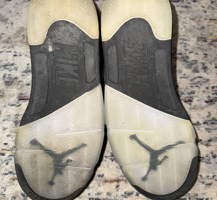 Air Jordan Retro 5 Reimagined Black Metallic Sz 10